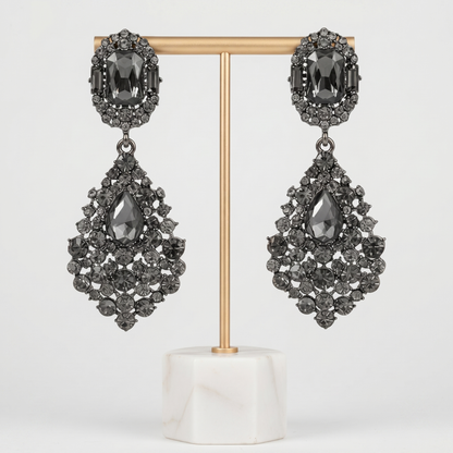 Dazzling women's rhinestone drop earrings, glittering and sparkling, perfect fashion jewelry for special occasions.