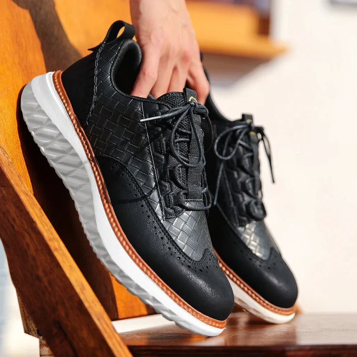 Versatile men's athletic casual shoes, designed for everyday comfort and supportive walking.