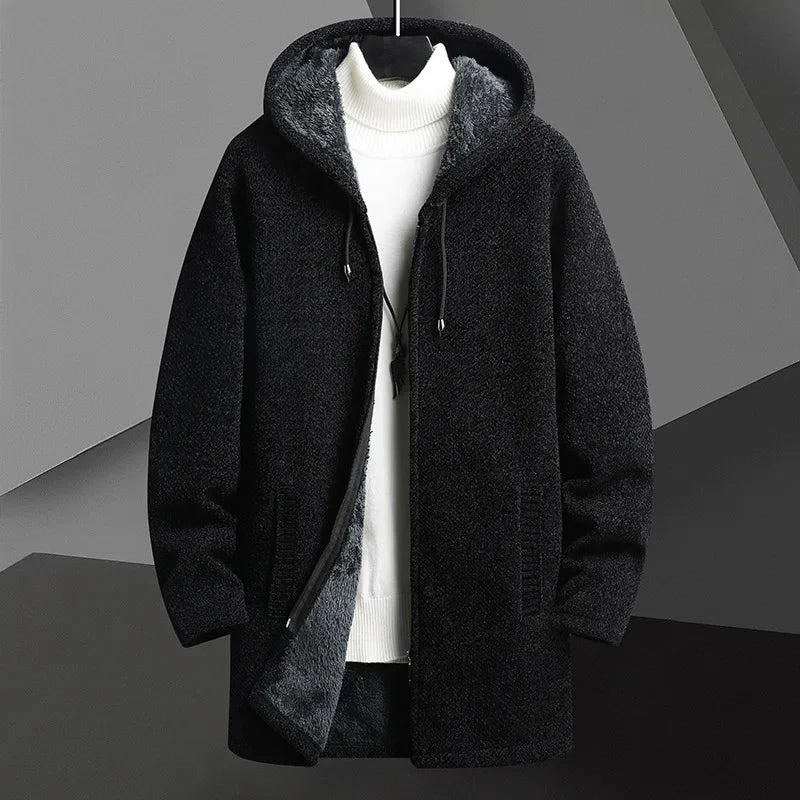 Casual men's hooded overcoat for autumn layering, offering modern style & comfort.
