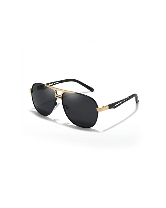 Stylish unisex aviator sunglasses with UV protection, perfect for fashion-forward eyewear.