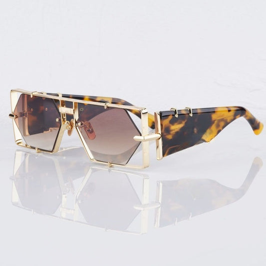 Stylish unisex hexagon sunglasses with UV400 protection and modern alloy frames, perfect for fashion eyewear.