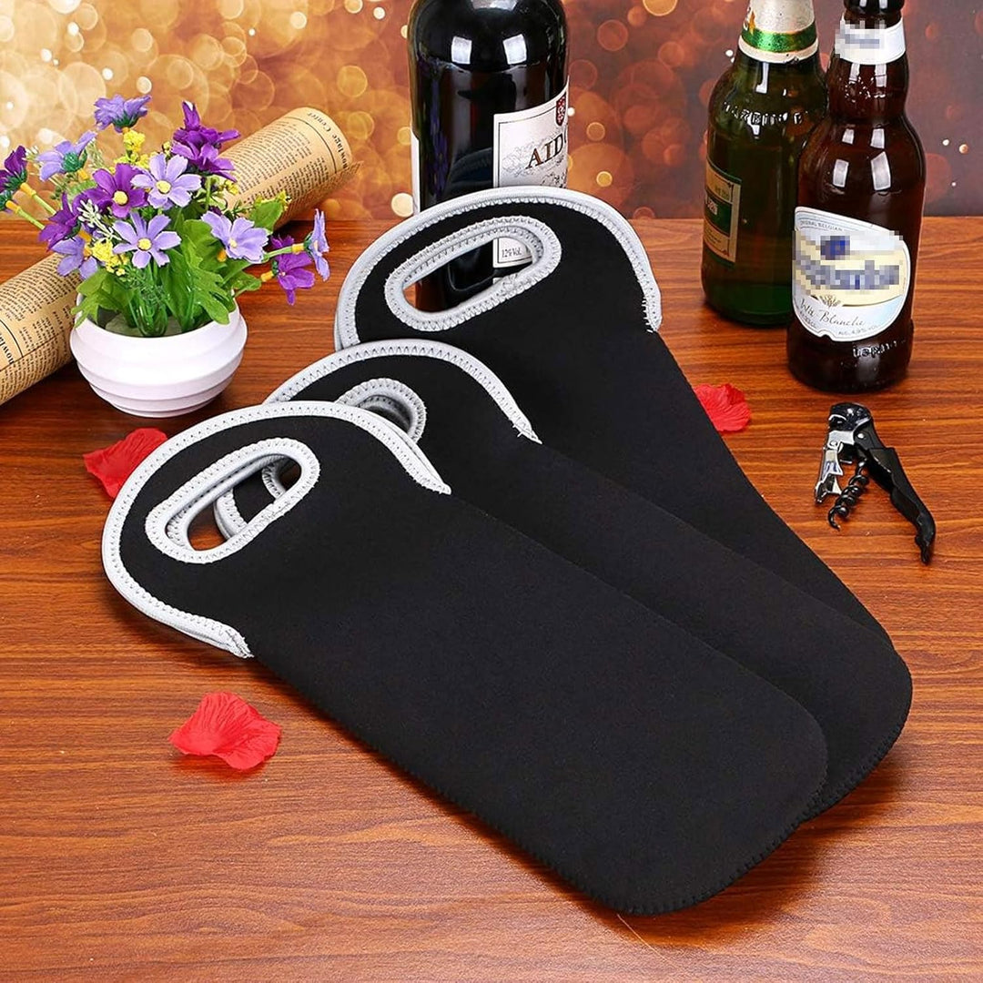 Durable unisex wine holder for two bottles, insulated neoprene, ideal for all seasons.