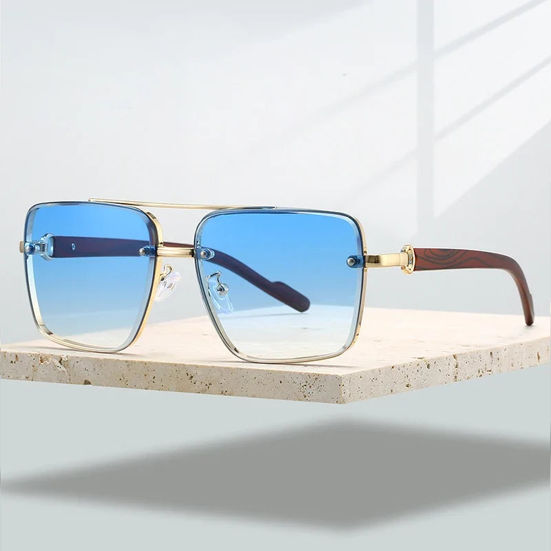 Stylish women's Capri sunglasses with gold frames & gradient lenses. Offers UV400 protection, perfect for summer fashion.