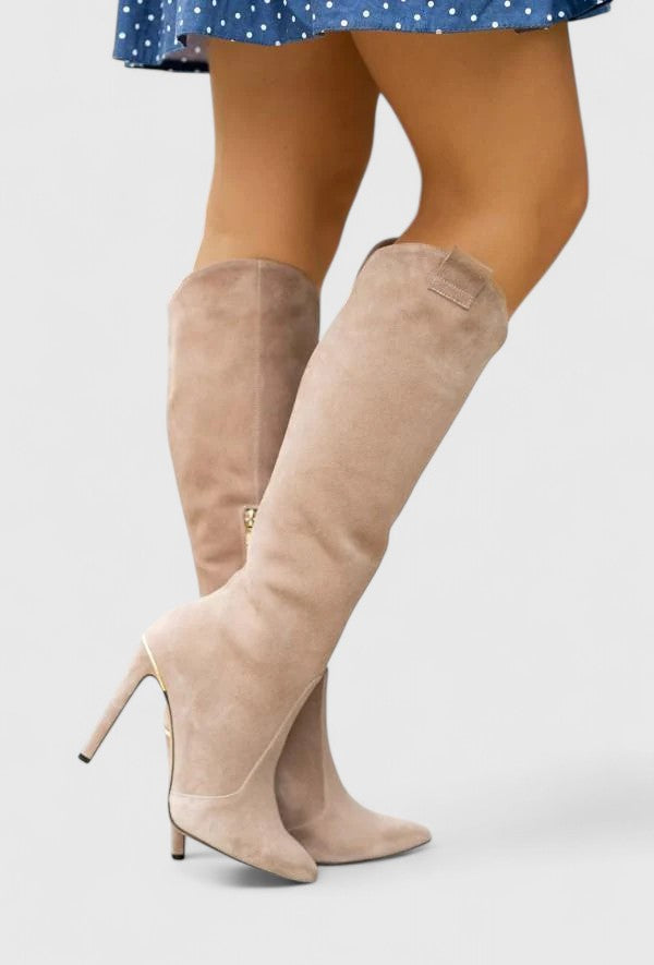 Chic women's pointed-toe orthopedic boots providing all-day support & comfort for daily wear.
