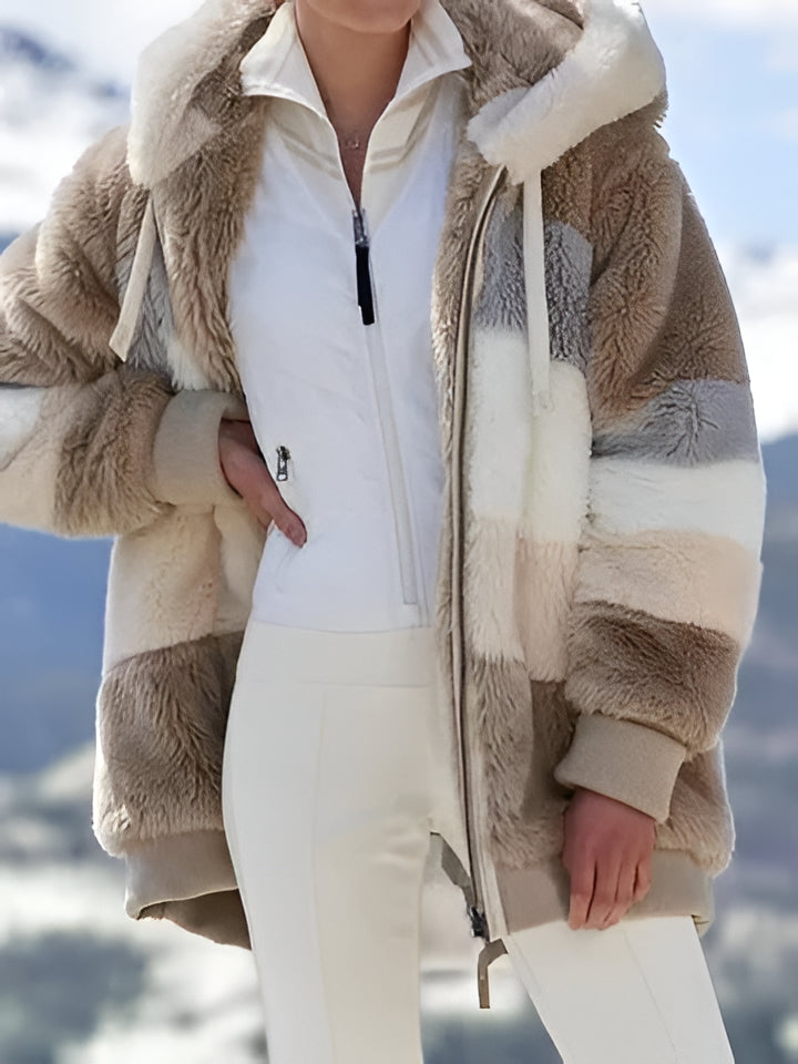 Stylish women's padded winter coat, warm & cozy for cold weather. Perfect oversized fit.