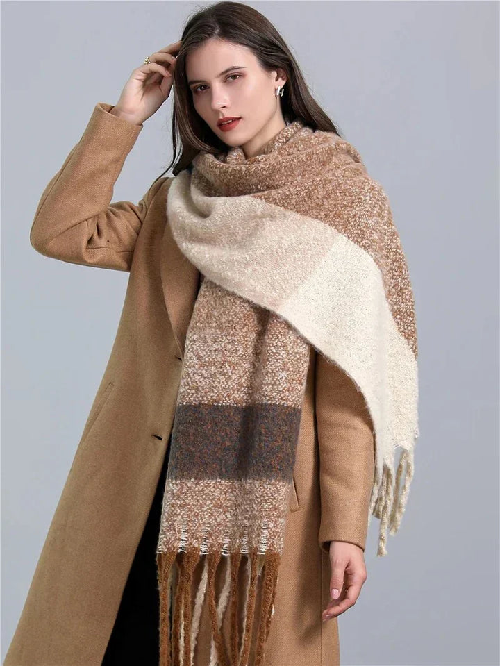 Elira women's plaid winter scarf, stylish & soft cashmere-feel.
