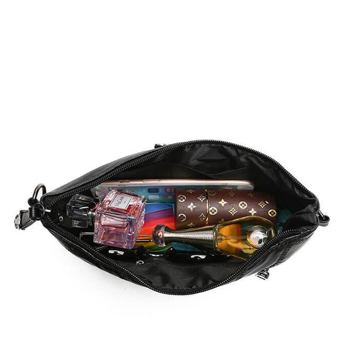 Elegant PU leather clutch bag for women. Ideal for daily carry, evenings, or special occasions.