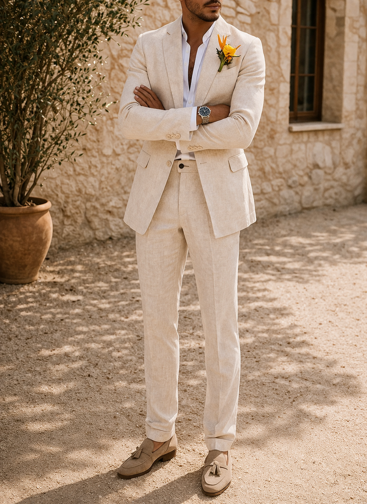 Elegant green tailored men's suit. Two-piece formal wear, perfect for weddings, parties, and events.