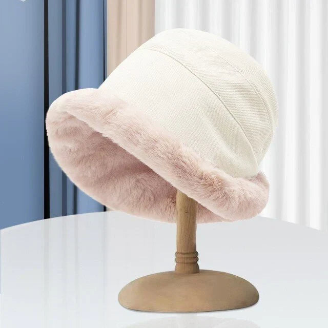 Fashionable women's winter knit hat. Stay warm & chic during cold weather with this trendy FrostChic beanie.