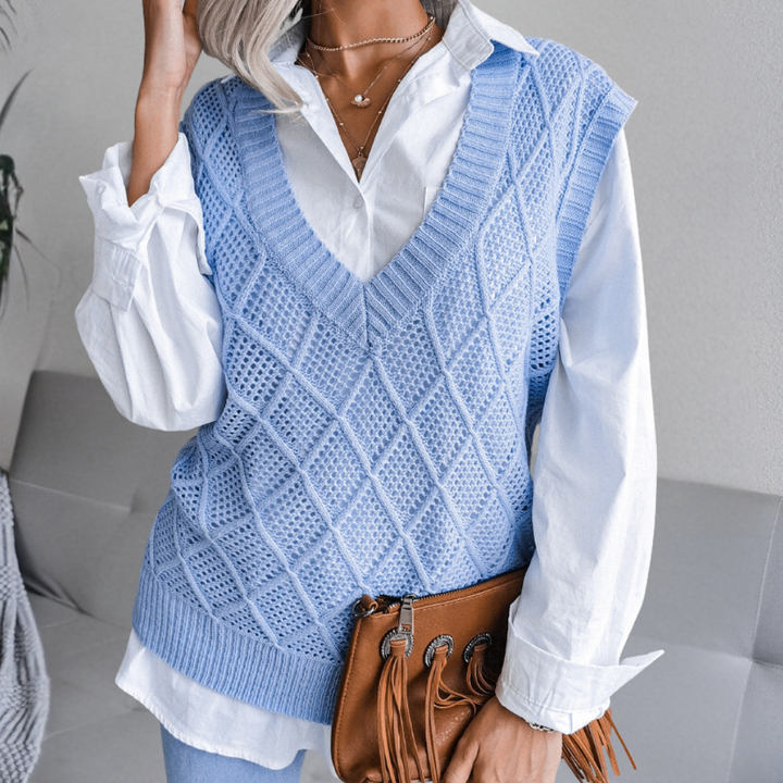 Effortless trendy women's knitted sweater, a comfortable everyday style essential for autumn & winter.