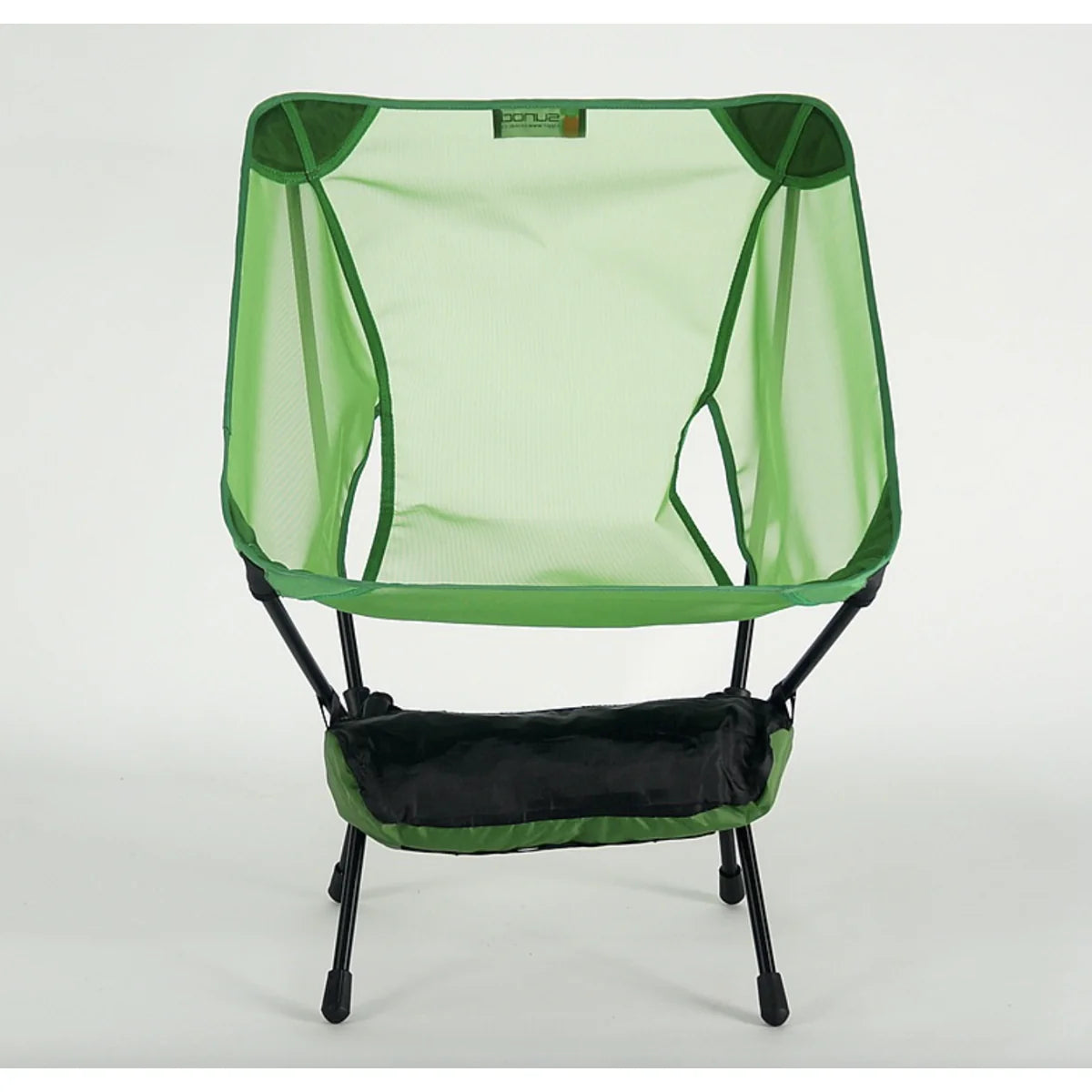 Lightweight folding beach chair with mesh, comfortable for long outdoor stays