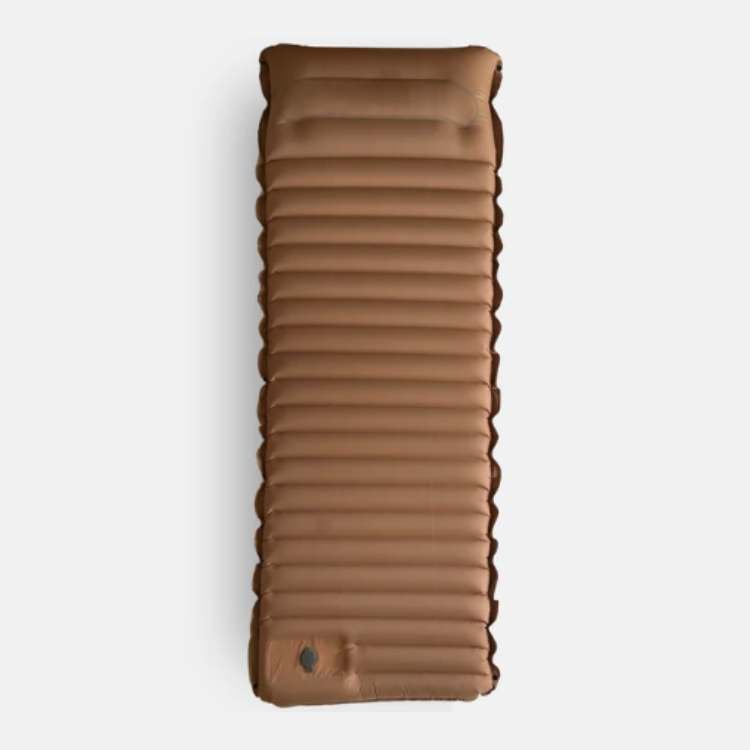 Portable ripstop camping mattress for comfortable sleep, ultralight and easy to inflate.