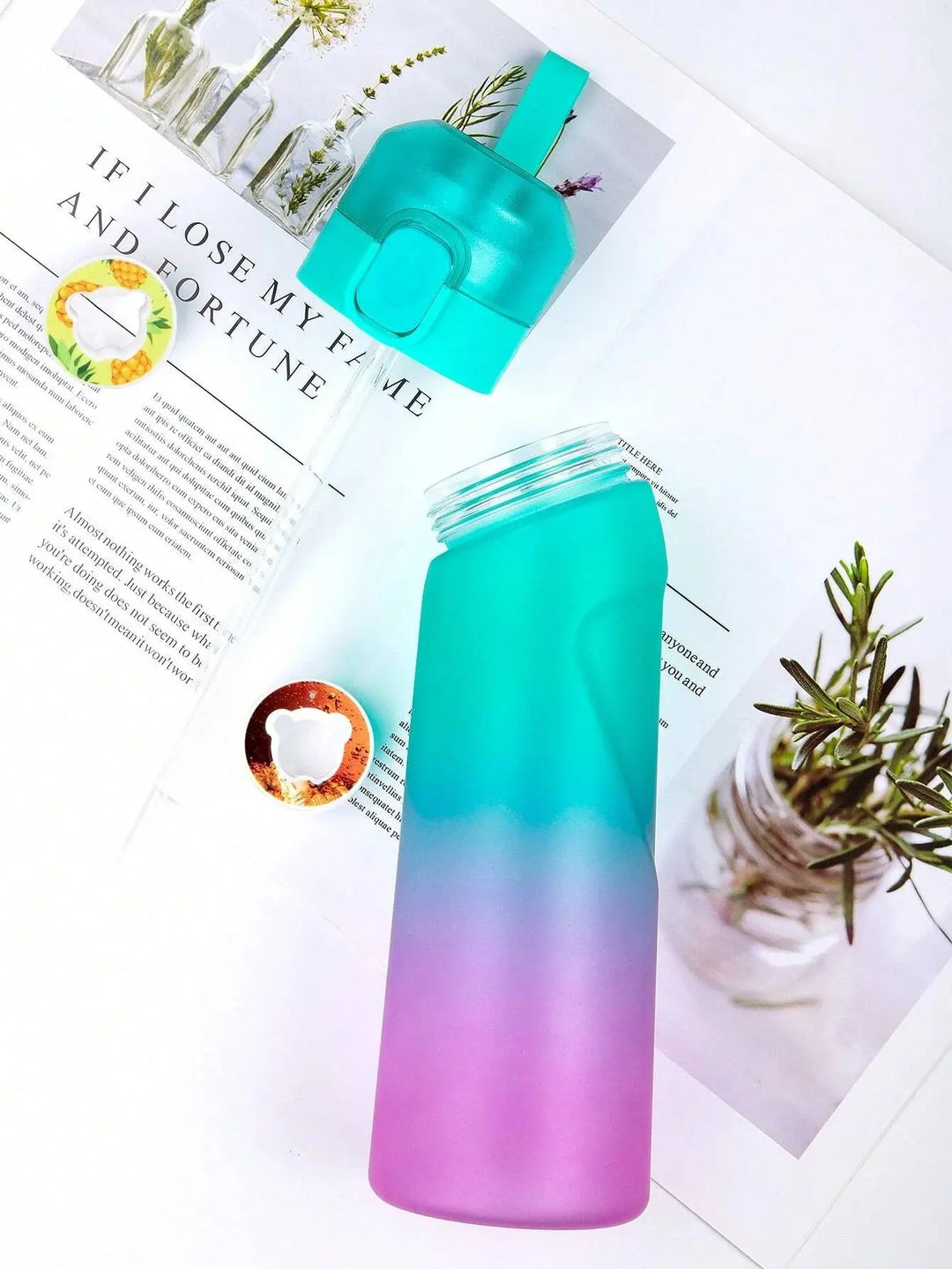 Innovative water bottle 22oz. Flavored water by smell, a healthy and sustainable drinkware.
