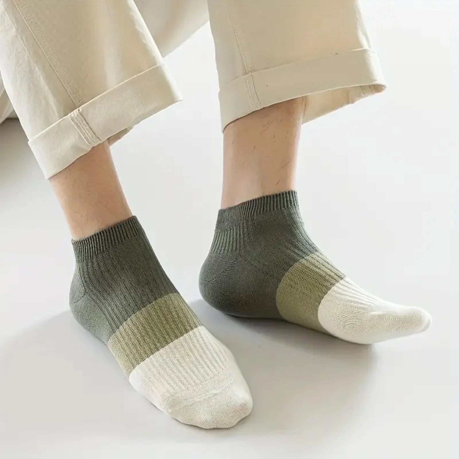 Multi-color unisex ankle socks 5-pack. Premium comfort, breathable cotton blend for daily casual wear.