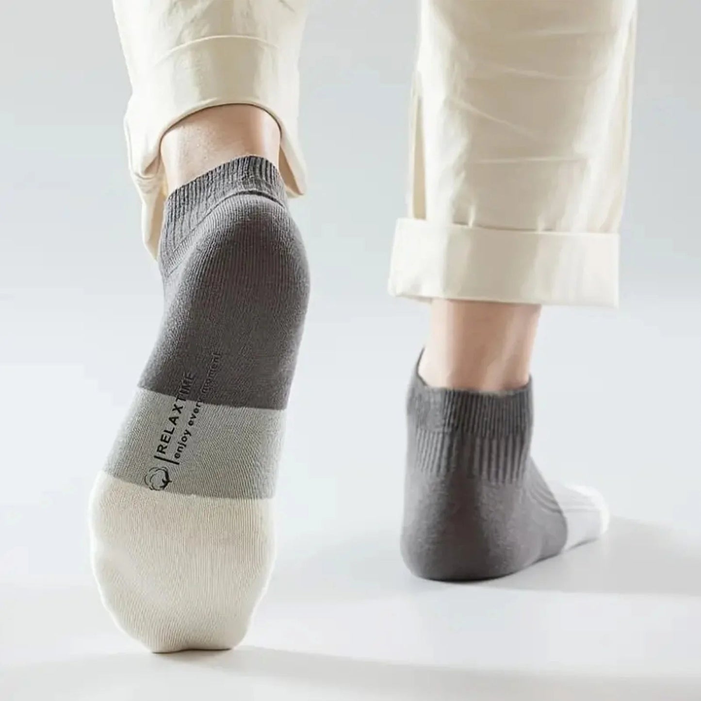 Breathable unisex ankle socks, 5-pack. Low-cut design with premium comfort for all-day wear and activities.