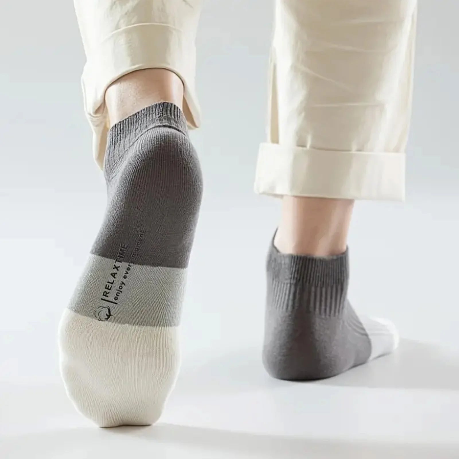 Breathable unisex ankle socks, 5-pack. Low-cut design with premium comfort for all-day wear and activities.