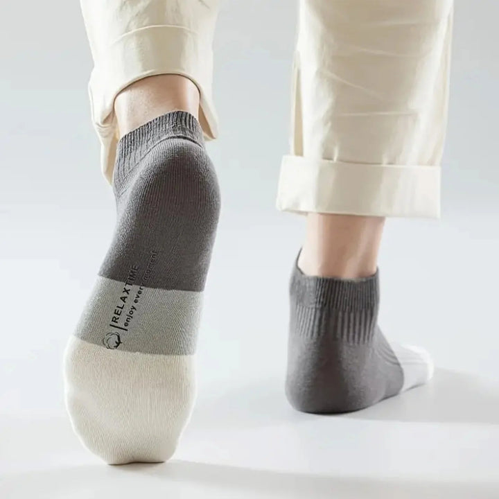 Breathable unisex ankle socks, 5-pack. Low-cut design with premium comfort for all-day wear and activities.