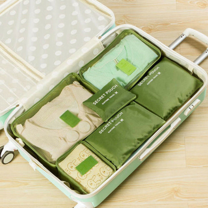 Ultimate travel organization: 6-piece packing cube set for luggage. Space-saving design.
