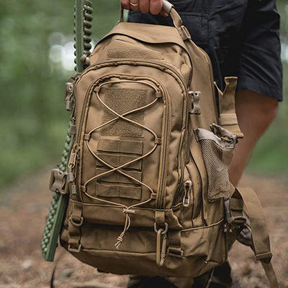 Expandable 60L hiking backpack, demonstrating how capacity increases with zipper expansion