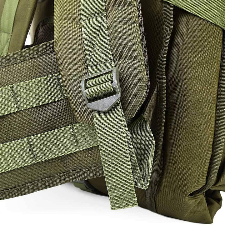 Military rucksack 60L with rifle sleeve, robust nylon construction, ideal trekking pack for men and women