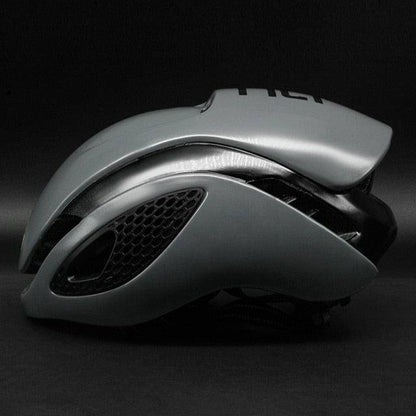 Green aerodynamic cycling helmet, combining style, performance, and crucial protective features