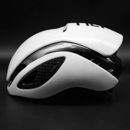 Stylish aerodynamic cycling helmet in a silver-grey color, integrated molding for enhanced safety on bikes