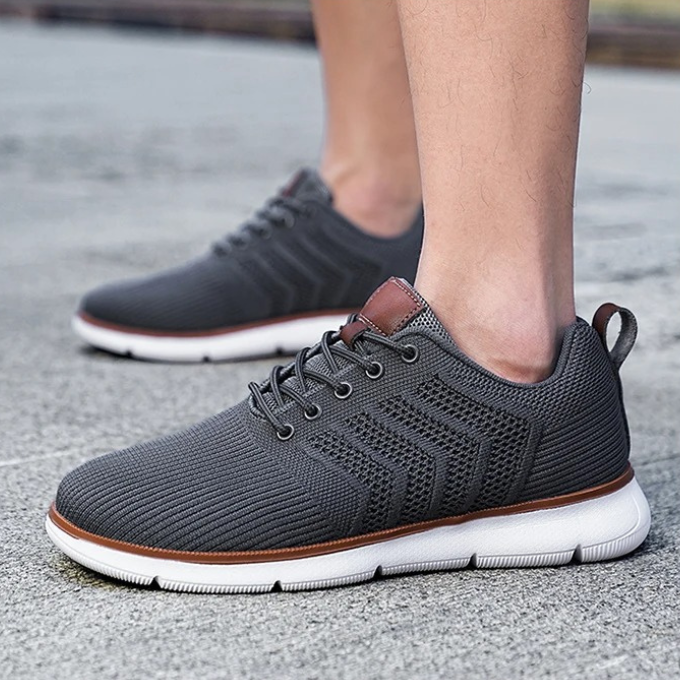 Lace-up Airmesh Stride running shoes, engineered for lightweight comfort and movement.