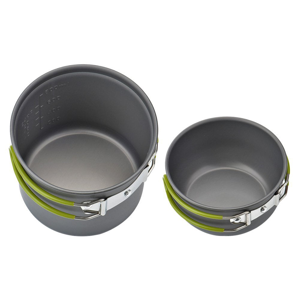 Durable camping cooking set, lightweight & portable for all your outdoor kitchen needs.