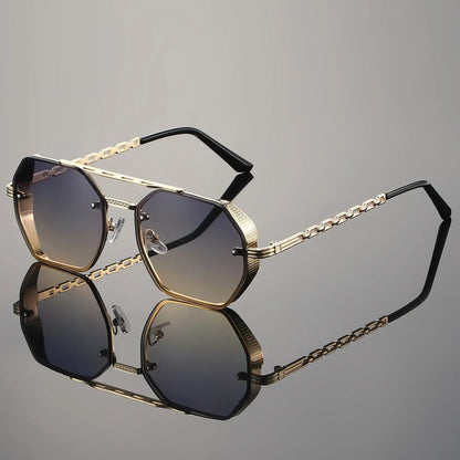 Unisex Avery sunglasses with UV400 protection, essential stylish eyewear for sun safety.