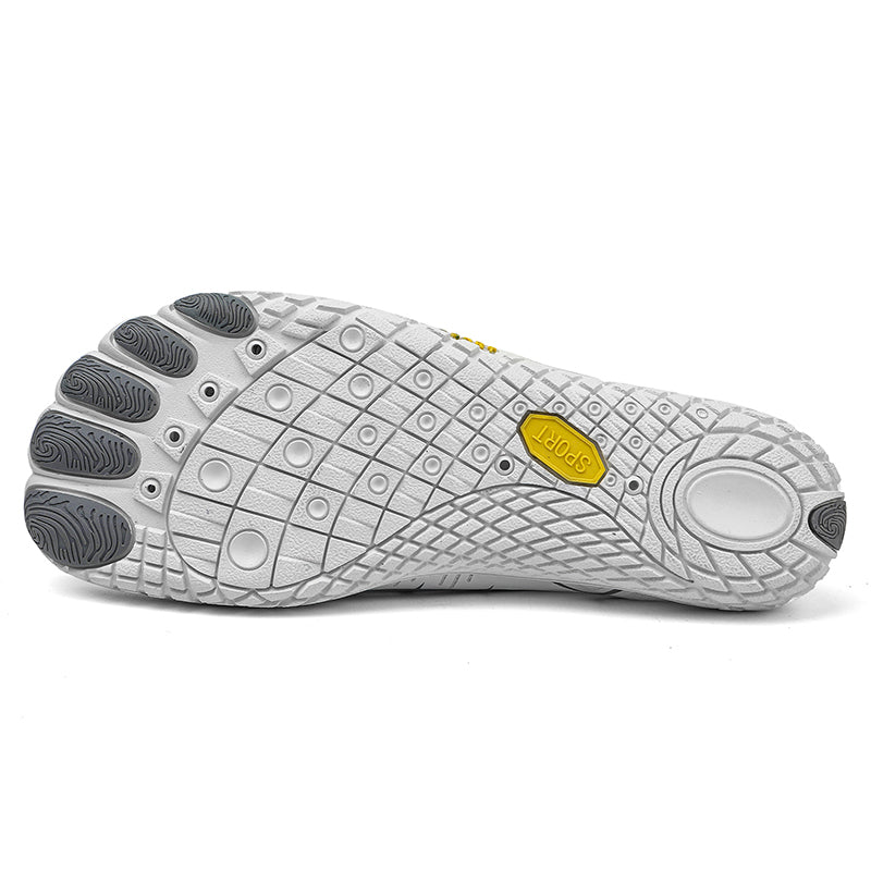 Natural stride training shoes, unisex design, flexible for gym & outdoor.