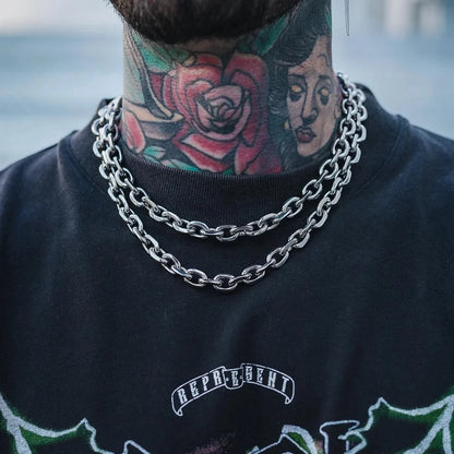 Unisex bold chainlink necklace with a polished finish. Heavyweight modern statement jewelry, perfect for everyday wear.