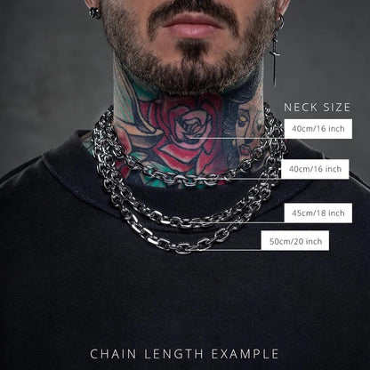 Stylish unisex bold chainlink necklace, ideal as a men's everyday accessory or modern statement jewelry.