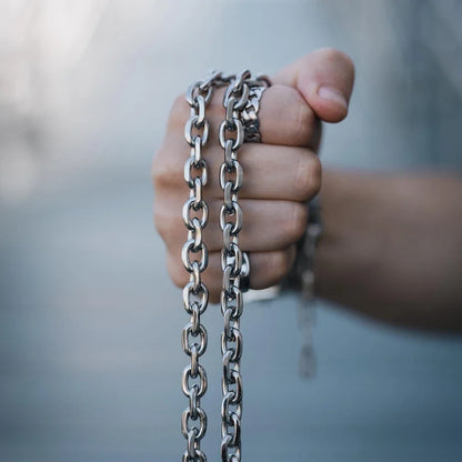 Modern unisex bold chainlink necklace. Heavyweight, durable design with a sleek, polished finish. Great everyday accessory.