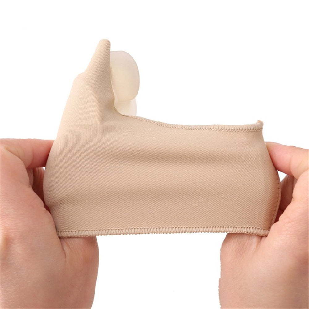 Discreet, unisex bunion splint and toe separator, offering day/night relief and alignment for bunions & crooked toes.