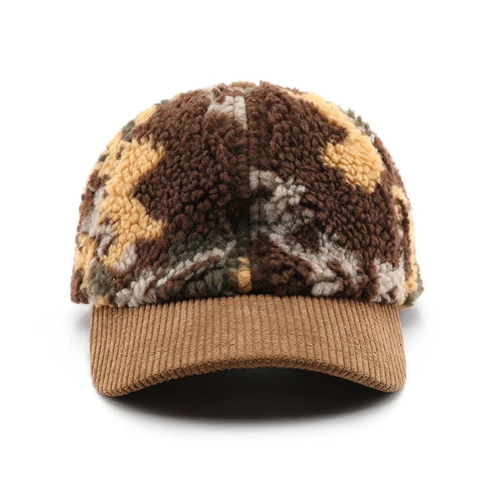 Unisex camouflage winter hat with plush fleece, perfect for warmth during cold activities.