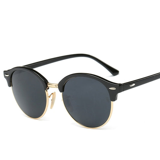 Unisex Chic UV400 sunglasses with anti-glare lenses. Stylish alloy frame eyewear for summer fashion & sun protection.
