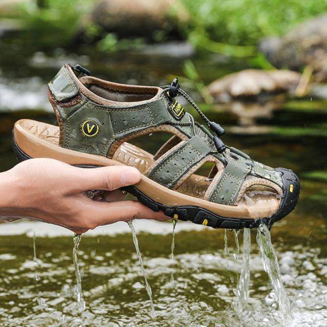 Unisex beach sandals, water resistant with closed toe, ensuring durability for outdoor and water use.