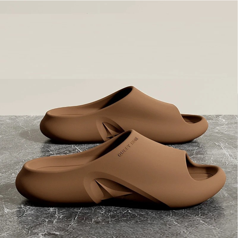 Unisex cloud-soft EVA comfort slides in a casual style for indoor and outdoor wear.