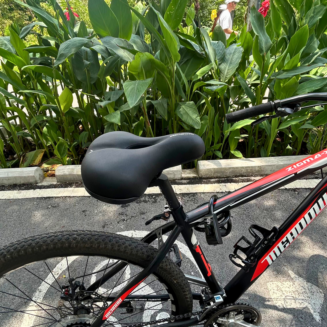 Unisex black bike saddle with a durable, weather-resistant cover for outdoor bicycle accessories