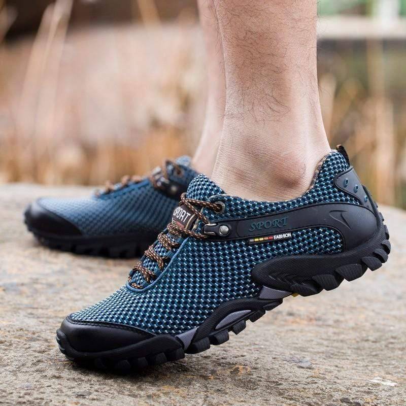 Breathable cow leather hiking shoes, perfect for outdoor adventures and climbing