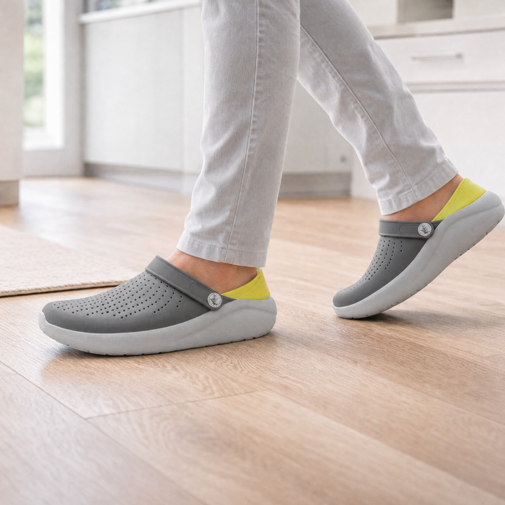 Unisex comfort sandals featuring padded arch support, ideal for walking & foot pain relief.