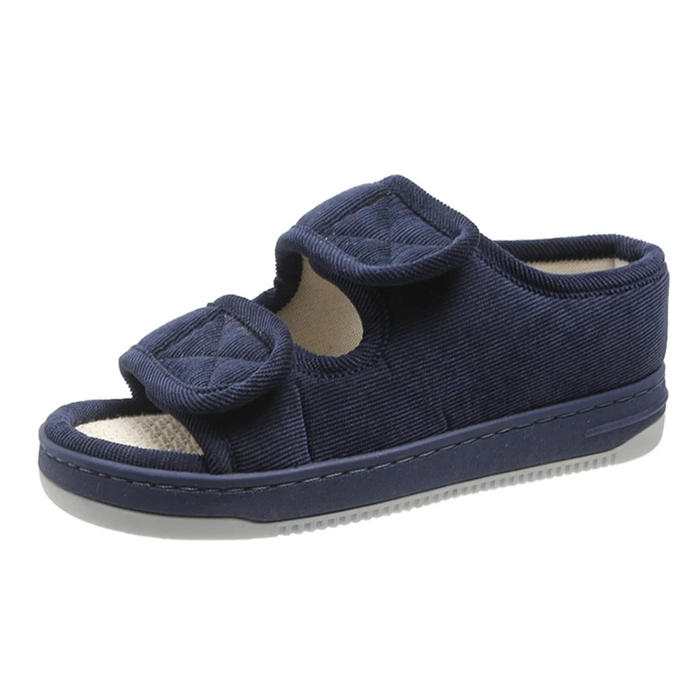 Diabetic sandals for swollen feet, featuring a wide fit and adjustable straps for maximum comfort and support.