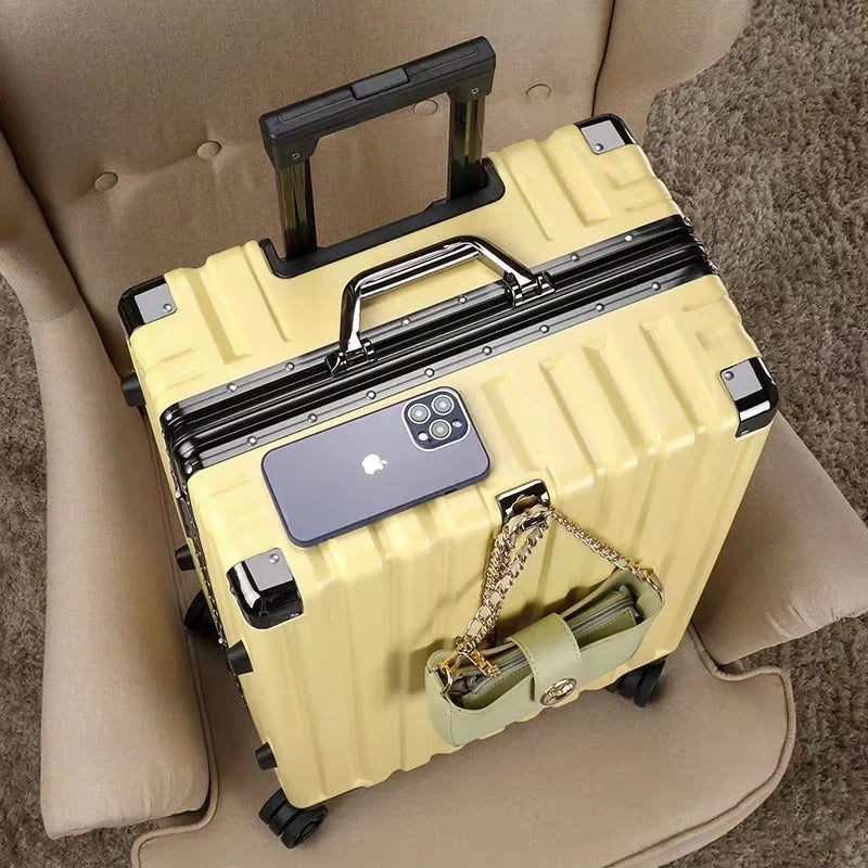 Sleek black spinner luggage with a secure aluminum frame, perfect for efficient business travel.