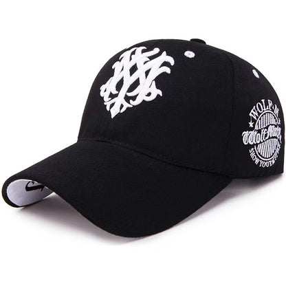 Unisex embroidered baseball cap, ideal streetwear accessory, adjustable for comfort and style.