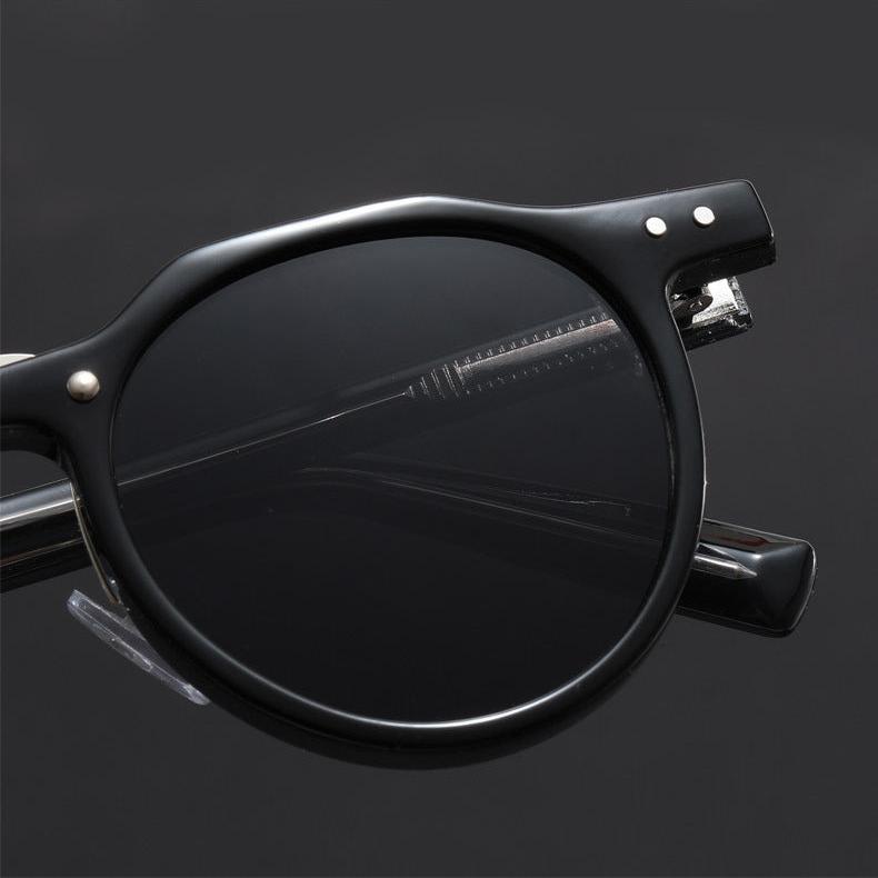 Essential Unisex Sunglasses with anti-reflective lenses for superior UV protection & crystal clear, glare-free vision.