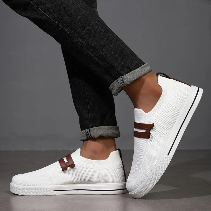 Versatile walking shoes: Everyday Comfort Mesh Slip-On Footwear for men and women. Easy to wear.