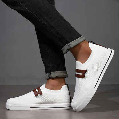Versatile walking shoes: Everyday Comfort Mesh Slip-On Footwear for men and women. Easy to wear.