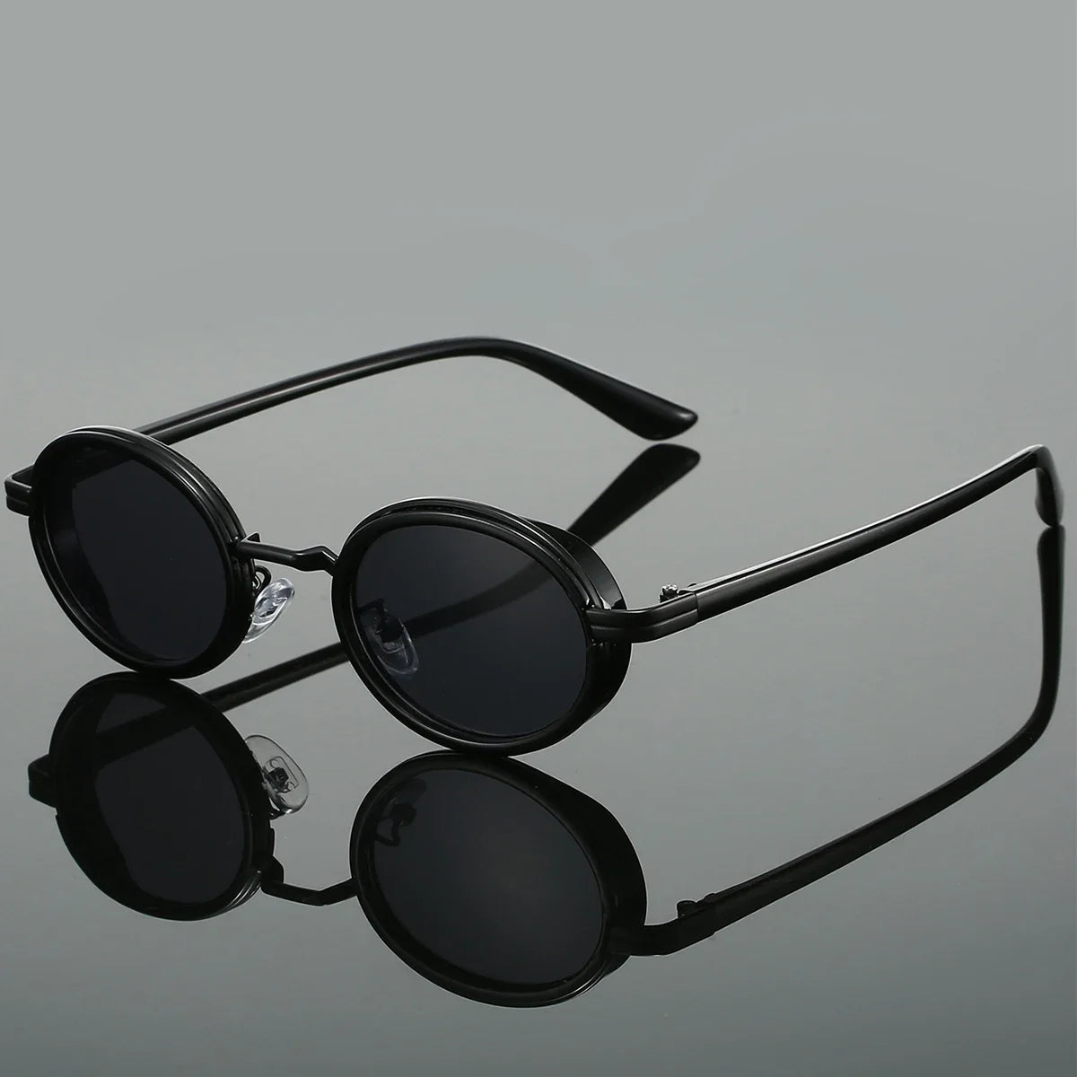 Fashionable unisex round sunglasses for stylish eye protection, a must-have trendy accessory for all genders.