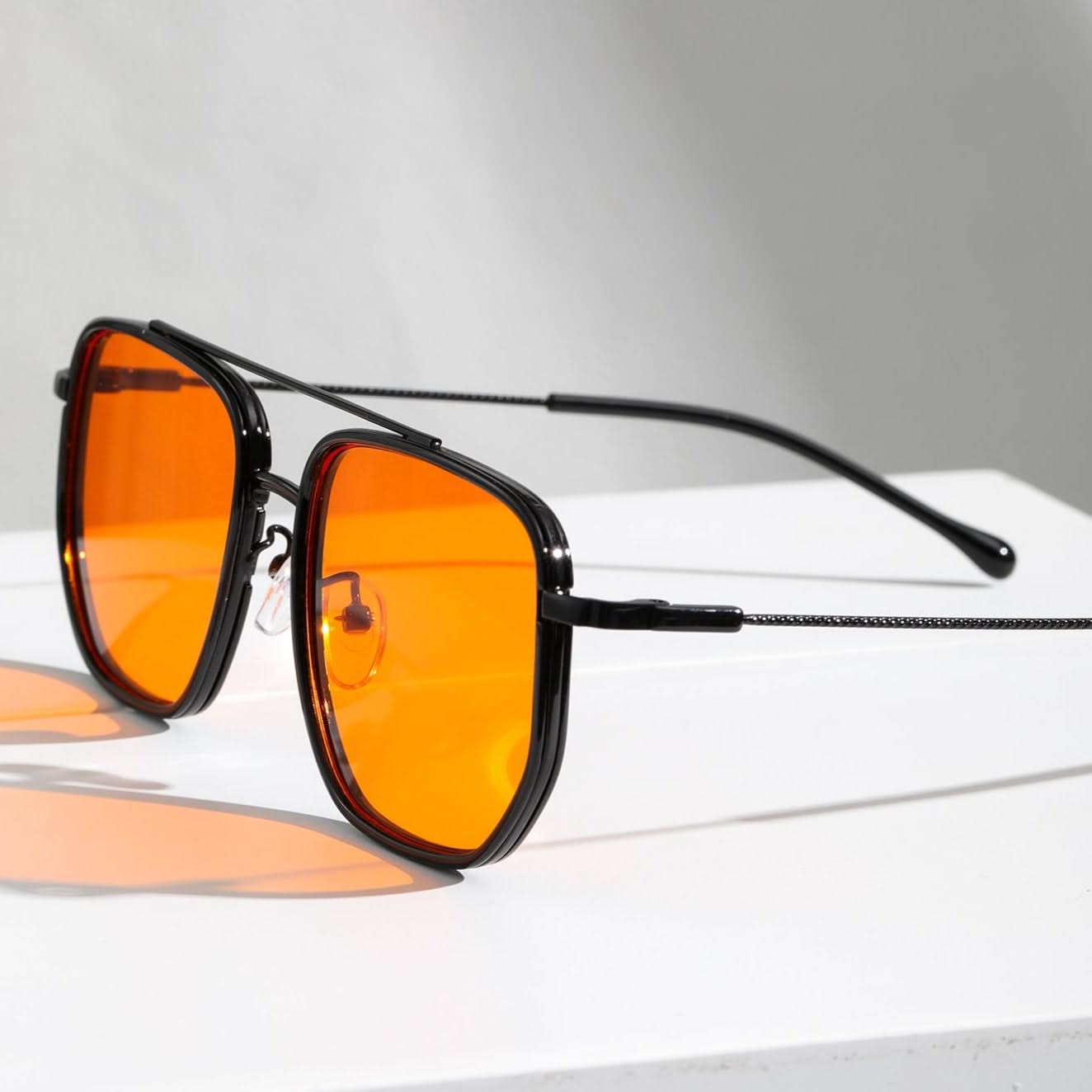 Fashionable unisex shades featuring superior UV protection and a sleek metal design.