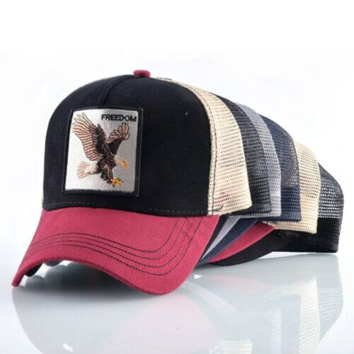 Sports & casual wear: Unisex Freedom Eagle baseball cap, adjustable, offering sun protection for all activities.